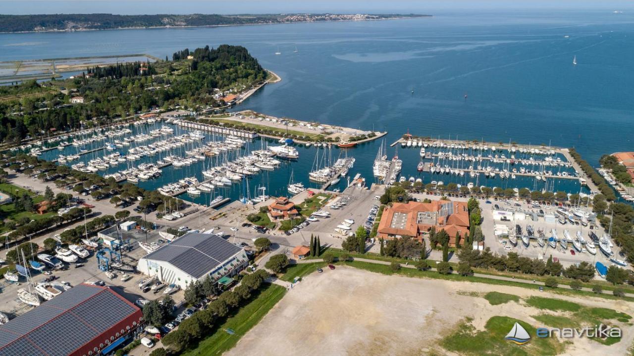 Вилла Floating House Hurrea Порторож Экстерьер фото